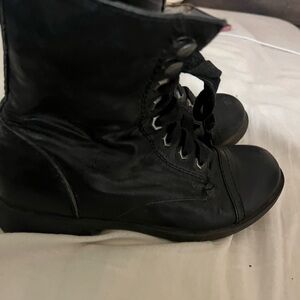 ☃️💰Women's Black Lace-Up Boots💰💰